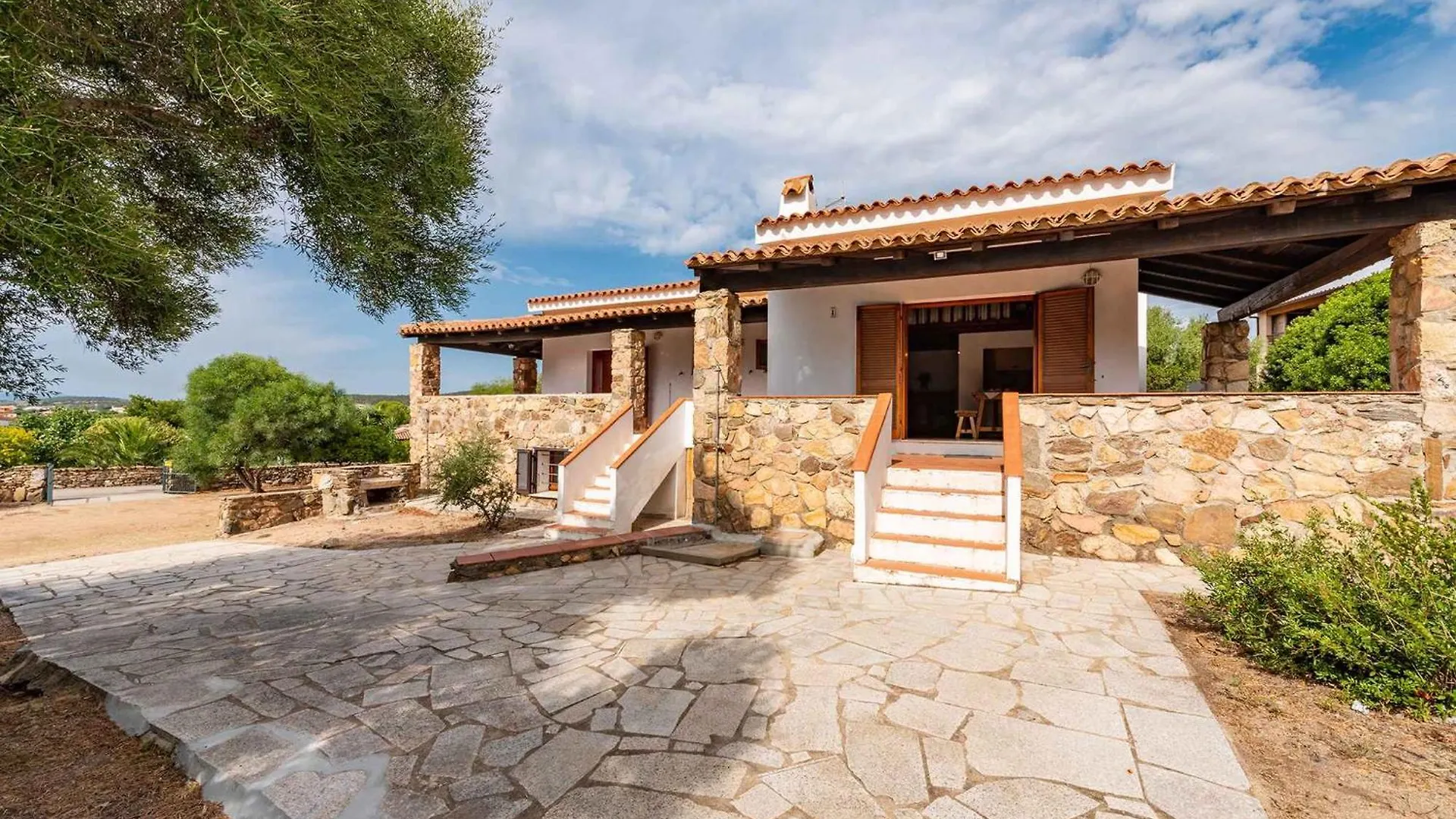 Apartment In Pittulongu 23140 Olbia